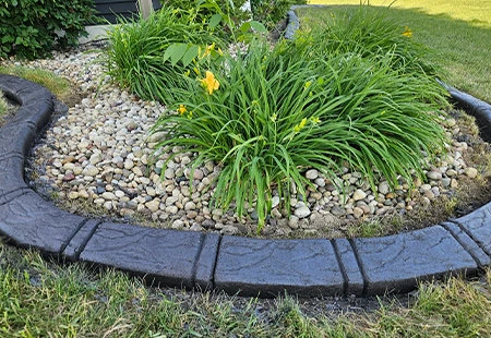 custom-curbing0260606_174550 Tree landscape pavers